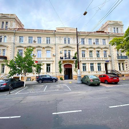אודסה Apartment Bunina 8 מראה חיצוני תמונה