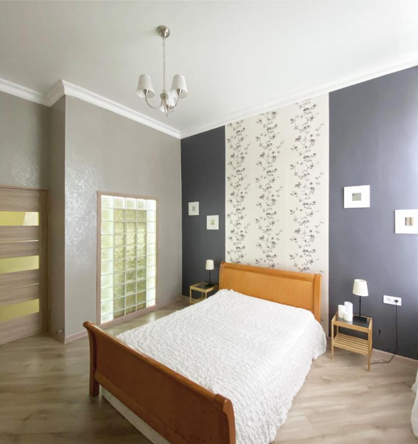 אודסה Apartment Bunina 8 מראה חיצוני תמונה