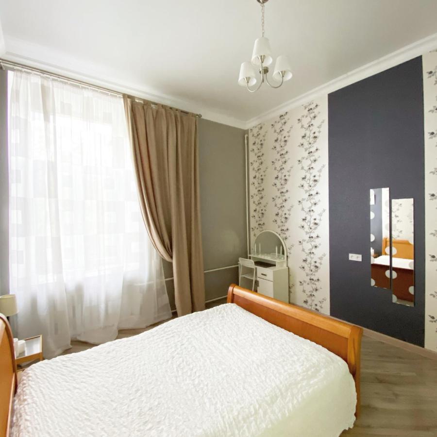 אודסה Apartment Bunina 8 מראה חיצוני תמונה